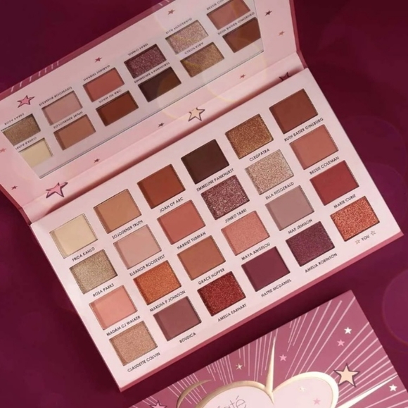 The Ciaté London NIB sealed I Am Woman Palette - Picture 4 of 5